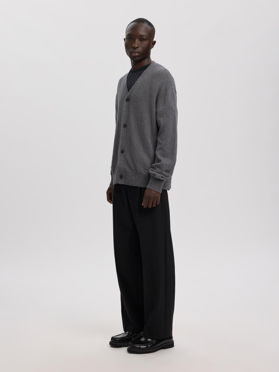 model_shot-creative
